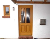 4 überdachte Hauseingangstür - 