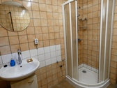 Bad mit Dusche - 