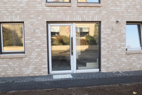 Hauseingangstür - 3 Zimmer Etagenwohnung in Diepholz