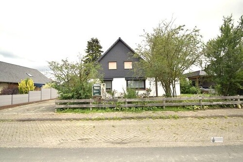 Straßenansicht - Einfamilienhaus mit 120,00 m&sup2; in Berne / Ganspe zum Kaufen