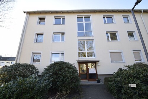 Ostseite - 3 Zimmer Erdgeschoßwohnung zur Miete in Bremen / Huchting