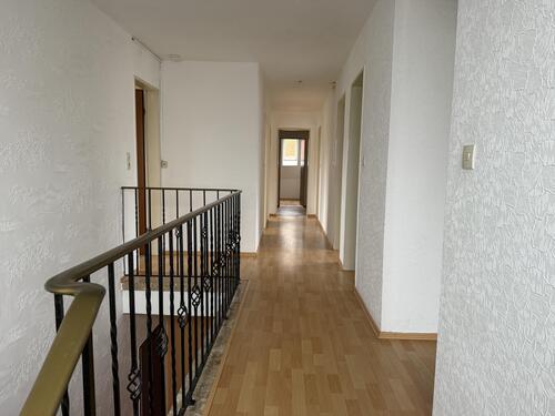 Flur - 4 Zimmer Dachgeschoßwohnung in Rhauderfehn