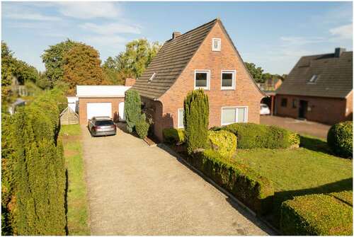 Vogelperspektive - 4 Zimmer Einfamilienhaus zum Kaufen in Westoverledingen