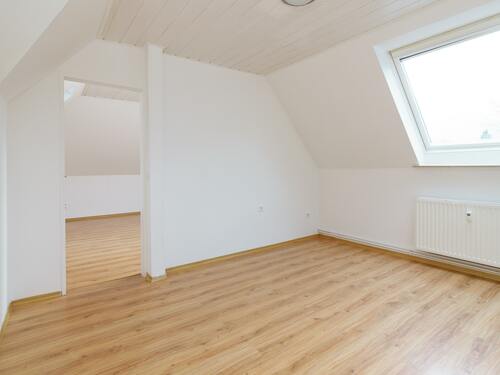 Küche / Esszimmer OG vorne - 14 Zimmer Zweifamilienhaus in Ostrhauderfehn