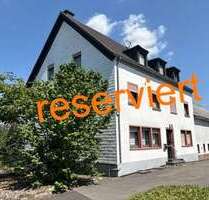 Haus zum Kaufen in Hersdorf 0,00 € 249 m²
