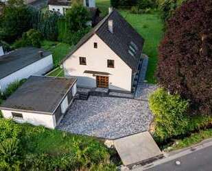 Haus zum Kaufen in Schönecken 255.000,00 € 183 m²