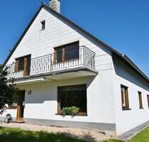 Haus zum Kaufen in Schönecken 0,00 € 183 m²