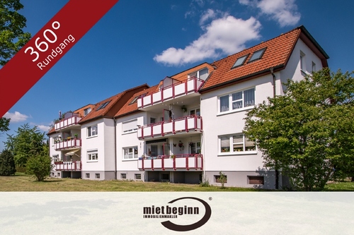 Hausansicht - SÜD-BALKON - EINBAUKÜCHE - HELL UND FREUNDLICH - PKW-STELLPLATZ - WANNENBAD - GEPFLEGT