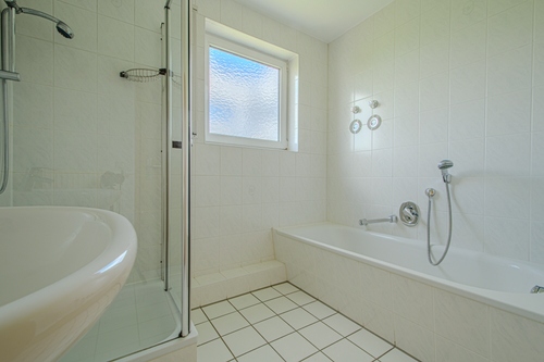 Wannen-Dusch-Bad - 