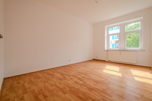 Wohnzimmer - 3 Zimmer Etagenwohnung zur Miete in Dresden