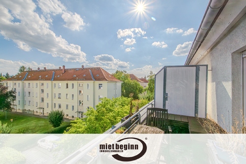 Blick vom Balkon - BEZUGSFREI – GEMÜTLICHE MAISONETTE – DACHTERRASSE – DUSCHBAD MIT FENSTER – TG-PARKER