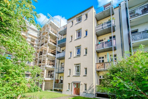 Hausansicht - 3 Zimmer Etagenwohnung in Chemnitz