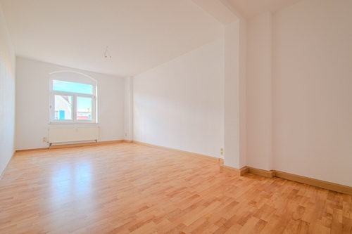 Wohnzimmer - 2 Zimmer Etagenwohnung zur Miete in Dresden