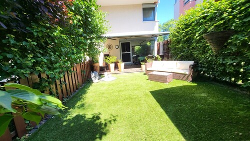 Garten - PROVISIONSFREI! Eck-Haus im Haus mit Garten! Super Lage