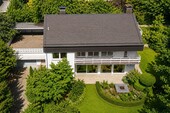 Haus und Gaten - Großes Familienhaus am Sonnenhang mit Doppelgarage