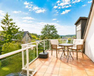 Elegante 3 - 4 Zi Maisonette mit Galerie mitten in Königstein - Königstein im Taunus