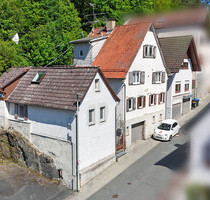Ihr Deal: 3 Häuschen, 3 Garagen, bis zu 5 WE, davon nur 2 vermietet. HEIZUNG IST NEU! - Schmitten
