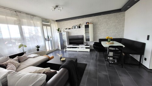 2Wohnen/Essen - 3 Zimmer Etagenwohnung in Bruchköbel