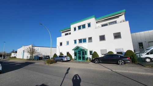 Außenansicht - Nagelneu sanierte Bürofläche - ca. 65 m² im Gewerbergebiet Flörsheim-Weilbach