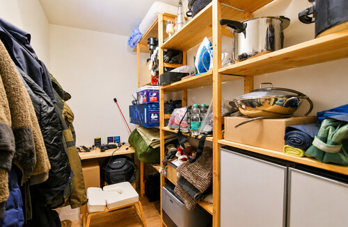 Ankleide/Abstellen - 