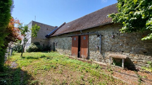 Rückseite Scheune - Einfamilienhaus mit 157,00 m&sup2; in Wiesbaden / Bierstadt zum Kaufen