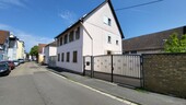 Ansicht Straße - 7.5 Zimmer Einfamilienhaus zum Kaufen in Wiesbaden / Bierstadt