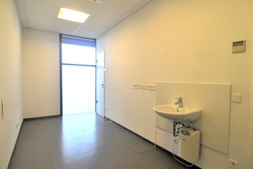 Raum mit separatem Eingang - 