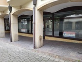 Schaufenster - 4 Zimmer Laden, Geschäft, Verkaufsfläche zur Miete in Kelkheim