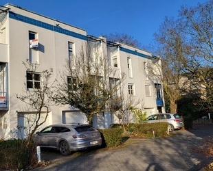 RMH mit Garage, 2 Balkonen, Garten und Terrasse - Wiesbaden