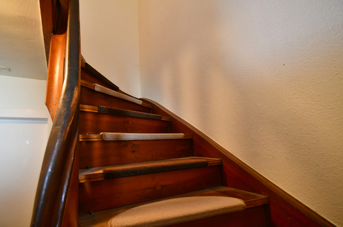 Schöne Holztreppe - 