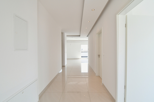 Großzügiger Eingangsbereich - Einfamilienhaus mit 141,70 m² in Kelsterbach zum Kaufen