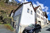Ansicht Front - Top Angebot: 1 Grundstück, 3 Gebäude, bis zu 5 WE, davon 3 vermietet