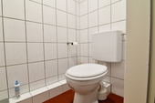 WC - 