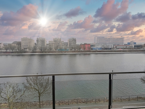 Blick vom Balkon (002) - Frankfurt-Westhafen - Exklusives Wohnen am Main