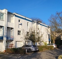 RMH mit Garage, 2 Balkonen, Garten und Terrasse - Wiesbaden