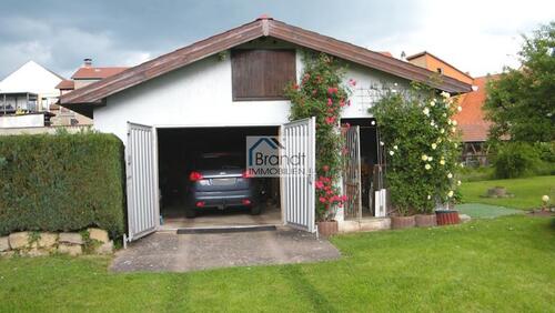 Ansicht Gartenhaus - Garten mit Gartenhaus am Ortsrand