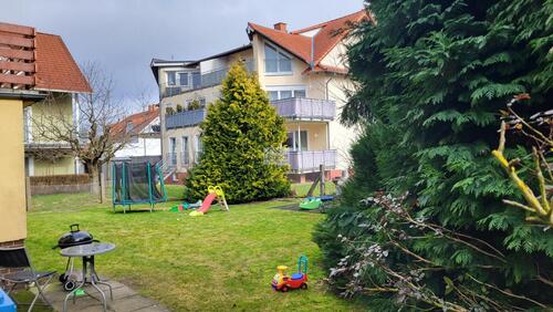 Gartenbereich - 4-Familienhaus in Dransfeld mit 5 Garagen