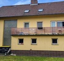 4-Familienhaus in Dransfeld mit 5 Garagen