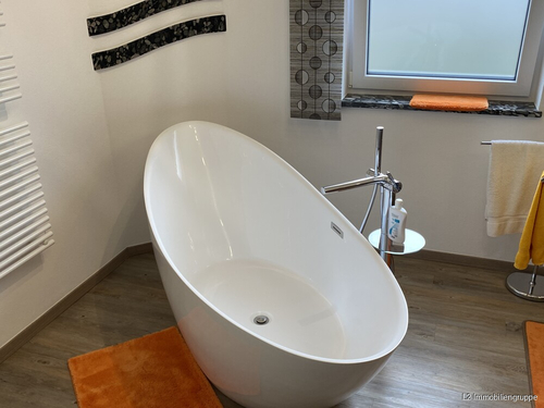 freistehende Badewanne - 