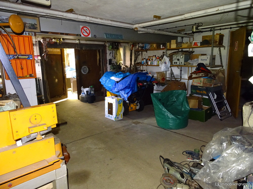 Garage - 