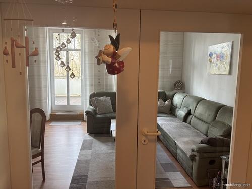 Blick ins Wohnzimmer - 