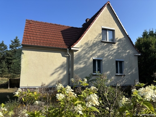 Hausansicht - 4 Zimmer Einfamilienhaus in Weinböhla