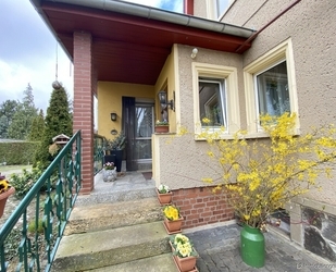 Charmante Doppelhaushälfte für idyllisches Familienwohnen mit großem Grundstück in bester Lage - Weinböhla