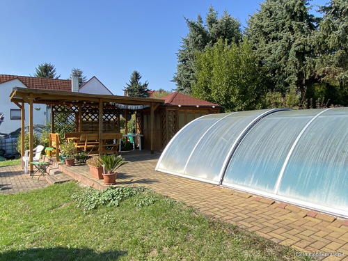 Außenpool und Sitzecke - 