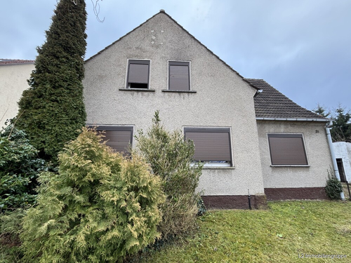 Hausansicht - PROVISIONSFREI! Raum für ein neues Zuhause auf großzügigem Grundstück in ländlicher Lage