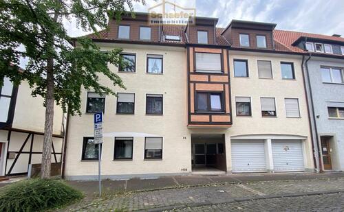 Frontansicht - Erstbezug nach Sanierung: 3 Zi Wohnung in der Innenstadt mit Balkon