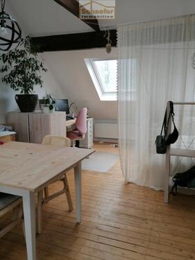 Wohnen - 1 Zimmer Dachgeschoßwohnung zur Miete in Düsseldorf