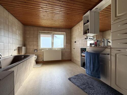 Bad - 5 Zimmer 5- Zimmerwohnung in Werl