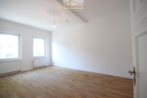 Wohnen - 12 Zimmer Mehrfamilienhaus, Wohnhaus zum Kaufen in Werl