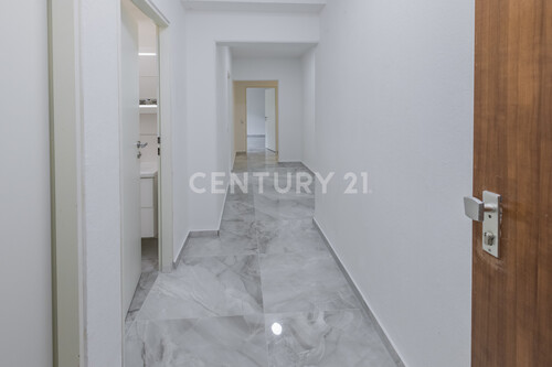 Flur - Etagenwohnung mit 105,00 m² in Letmathe zum Kaufen